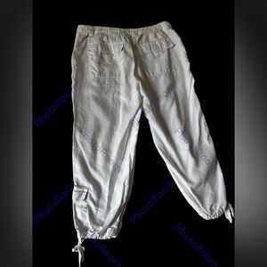 Linen Capris , women’s 100% linen Eddie Bauer capris in a size 10 New no tags